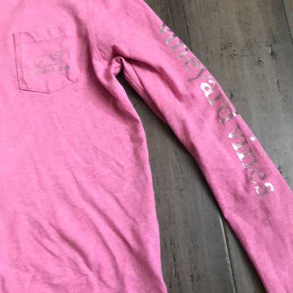 Girls vineyard vines long sleeve tee with hood - Picture 2 of 7